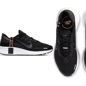 Nike reposto gym shoe